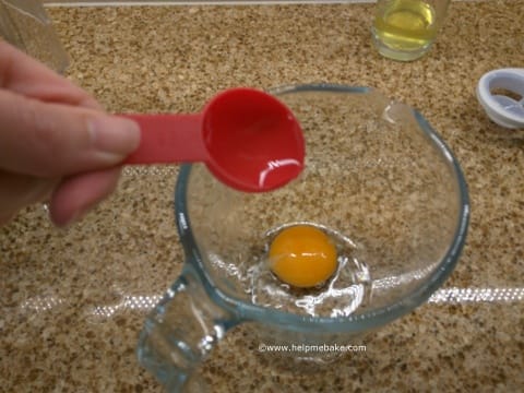 1L Bakewell Tart Tutorial - Copy.jpg