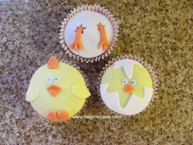 Fun Easter Chick Cupcakes.jpg