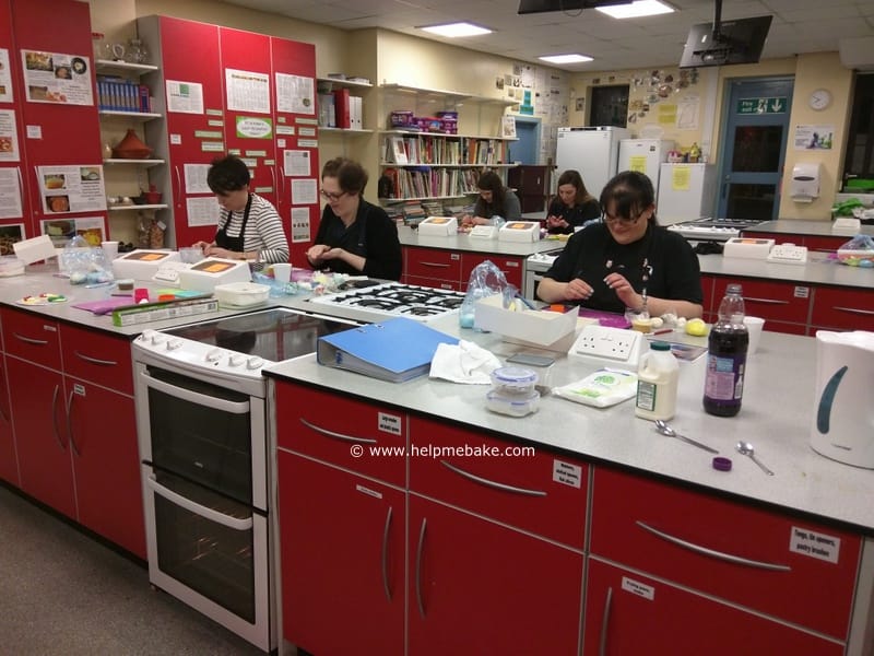 Pirate cupcake Workshop (2)-001.jpg