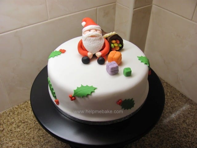 Santa Claus Christmas Cake.jpg
