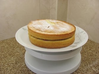 Victoria Sponge (2).jpg