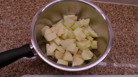 3Applecrumble (Small).jpg 3Applecrumble (Small).jpg