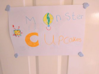 Monster Mayhem Cupcakes (16).jpg