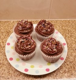 Chocolate cupcakes and piping by Help Me Bake.jpg