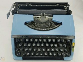 typewriter.jpg