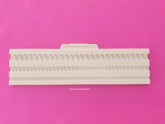 Katy Sue Rope Mould Review by Help Me Bake (Medium) (2).jpg Katy Sue Rope Mould Review by Help Me Bake (Medium) (2).jpg
