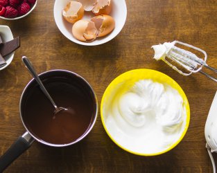 egg whites foaming.jpg egg whites foaming.jpg
