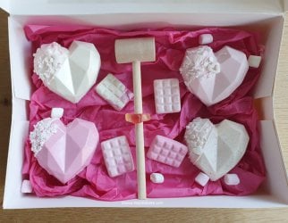 5 Mini Wooden Hammer Review by Help Me Bake Smashable Hearts Gift Box (Medium).jpg