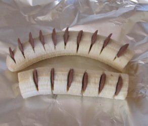 Choc Bananas1 (Medium).jpg Choc Bananas1 (Medium).jpg
