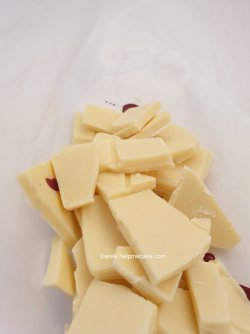 Strawberry Swirl Homemade choc bar by Help Me Bake Tutorial (Medium) (6).jpg Strawberry Swirl Homemade choc bar by Help Me Bake Tutorial (Medium) (6).jpg