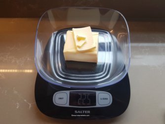 Jam shortcake Tutorial by Help Me Bake 2 (1).jpg Jam shortcake Tutorial by Help Me Bake 2 (1).jpg