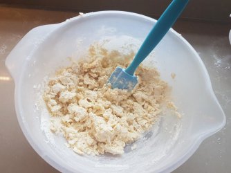 Jam shortcake tutorial by Help Me Bake 5c (2).jpg Jam shortcake tutorial by Help Me Bake 5c (2).jpg