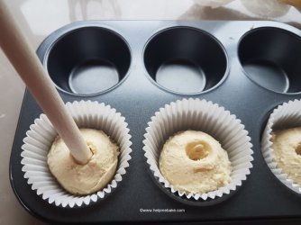 Jam shortcake tutorial by Help Me Bake 8 (2).jpg Jam shortcake tutorial by Help Me Bake 8 (2).jpg