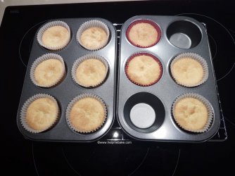 Jam shortcake tutorial by Help Me Bake 10 (2).jpg