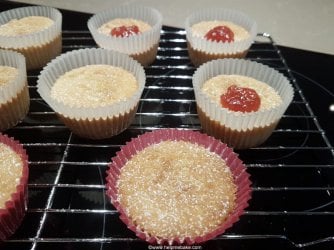 Jam shortcake Tutorial by Help Me Bake 12 (2).jpg Jam shortcake Tutorial by Help Me Bake 12 (2).jpg