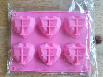 3D Geometric Silicone Heart Mould Review by Help Me Bake.jpg