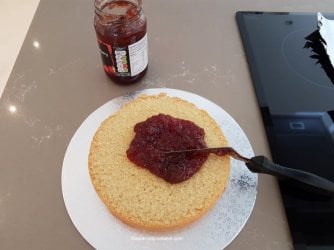 7 How to cover a cake by help me bake.jpg 7 How to cover a cake by help me bake.jpg