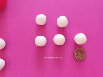 How to make a Football Topper Tutorial by Help Me Bake 1 (8) (Medium).jpg How to make a Football Topper Tutorial by Help Me Bake 1 (8) (Medium).jpg
