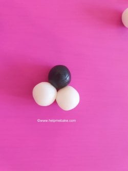 How to make a Football Topper Tutorial by Help Me Bake 1 (13) (Medium).jpg