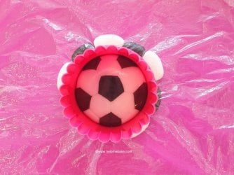 How to make a Football Topper Tutorial by Help Me Bake 1 (23) (Medium).jpg How to make a Football Topper Tutorial by Help Me Bake 1 (23) (Medium).jpg
