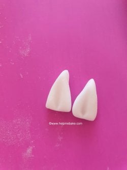Unicorn Topper by Help Me Bake (49) (Medium).jpg Unicorn Topper by Help Me Bake (49) (Medium).jpg