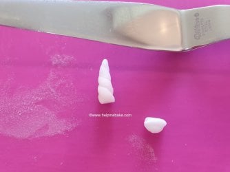 Unicorn Topper by Help Me Bake (65) (Medium).jpg Unicorn Topper by Help Me Bake (65) (Medium).jpg