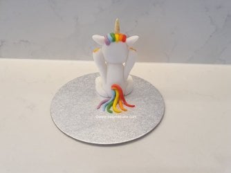 Unicorn Topper by Help Me Bake (81) (Medium).jpg Unicorn Topper by Help Me Bake (81) (Medium).jpg