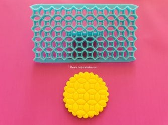 Embossed Moulds Review by Help Me Bake (16) (Medium).jpg Embossed Moulds Review by Help Me Bake (16) (Medium).jpg