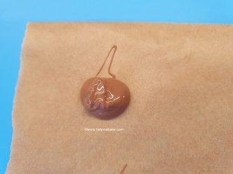 How to make chocolate stamp decorations by Help Me Bake (4) (Medium).jpg How to make chocolate stamp decorations by Help Me Bake (4) (Medium).jpg
