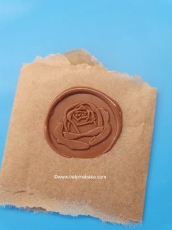 How to make chocolate stamp decorations by Help Me Bake (9) (Medium).jpg How to make chocolate stamp decorations by Help Me Bake (9) (Medium).jpg