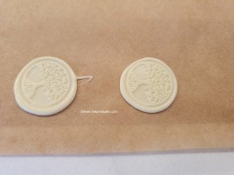 How to make chocolate stamp decorations by Help Me Bake (23) (Medium).jpg How to make chocolate stamp decorations by Help Me Bake (23) (Medium).jpg