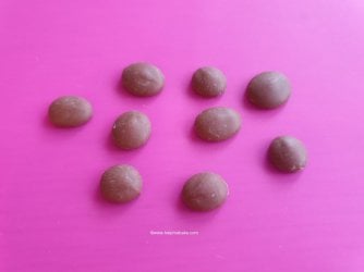 Castle Chocolatiers Chocolate Drops Review By Help Me Bake (3b) (Medium).jpg