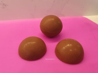 Castle Chocolatiers Chocolate Drop Review by Help Me Bake (23) (Medium).jpg