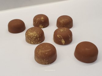 Castle Chocolatiers Chocolate Drop Review by Help Me Bake (26) (Medium).jpg