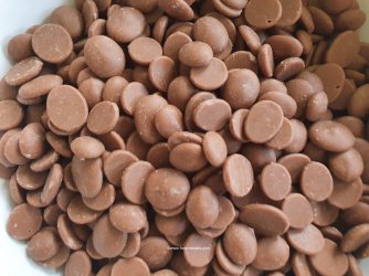Castle chocolatiers choc drops.jpg Castle chocolatiers choc drops.jpg