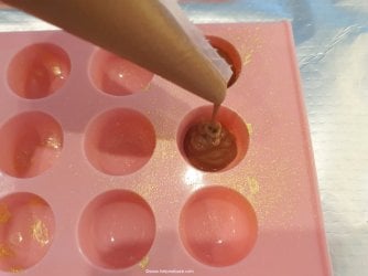 How to make gold painted chocolates by Help Me Bake 6.jpg How to make gold painted chocolates by Help Me Bake 6.jpg