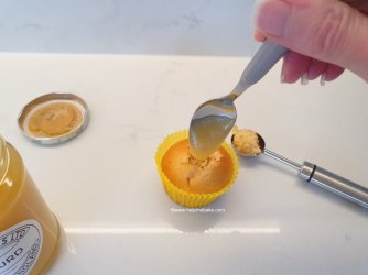 Lemon curd cupcakes by Help Me Bake 4 (Medium).jpg Lemon curd cupcakes by Help Me Bake 4 (Medium).jpg