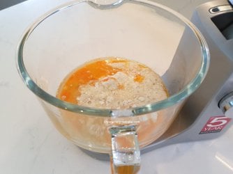 Plain Creme Mix Cupcakes by Help Me Bake 9 (Medium).jpg