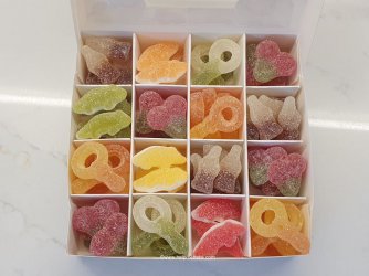 Sweet boxes by Help Me Bake (8) (Medium).jpg Sweet boxes by Help Me Bake (8) (Medium).jpg