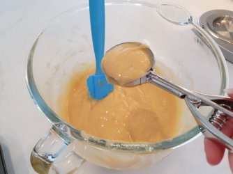 Plain Creme Mix Cupcakes by Help Me Bake 14 (Medium).jpg