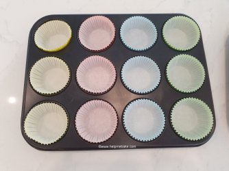 Plain Creme Mix Cupcakes by Help Me Bake 15 (1) (Medium).jpg