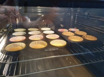 Plain Creme Mix Cupcakes by Help Me Bake 15 (3) (Medium).jpg