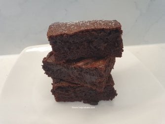 Artisans Choc Brownie Mix Review By Help Me Bake (Medium).jpg