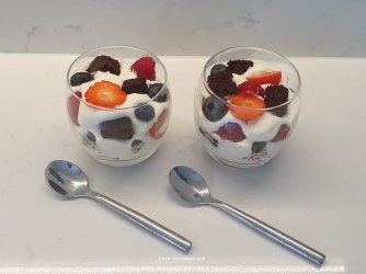 Brownie Berry Trifle (2) (Medium).jpg