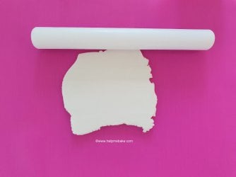 Paw Prints tutorial by Help Me Bake 2.jpg Paw Prints tutorial by Help Me Bake 2.jpg
