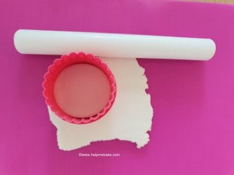 Paw Prints Tutorial by Help Me Bake 3.jpg Paw Prints Tutorial by Help Me Bake 3.jpg
