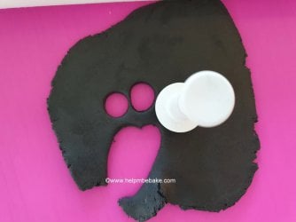 Paw Prints Tutorial by Help Me Bake 10.jpg Paw Prints Tutorial by Help Me Bake 10.jpg