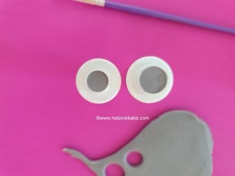 Paw Prints Tutorial by Help Me Bake 16.jpg Paw Prints Tutorial by Help Me Bake 16.jpg