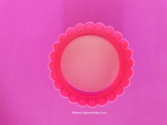 Paw Prints Tutorial by Help Me Bake 1a.jpg Paw Prints Tutorial by Help Me Bake 1a.jpg