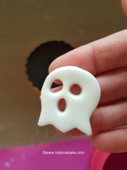 18 Easy Ghost Cupcakes Tutorial by Help Me Bake.jpg